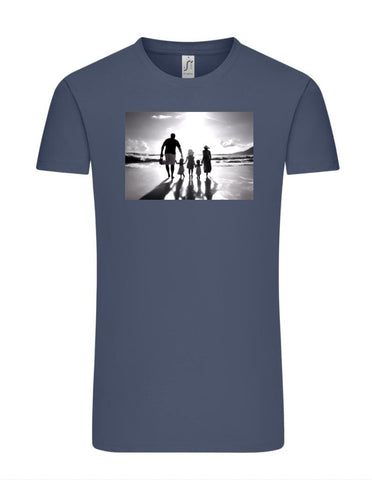 Ejemplo de camiseta personalizada con foto creada con el generador de I.A  de ShirtUp!