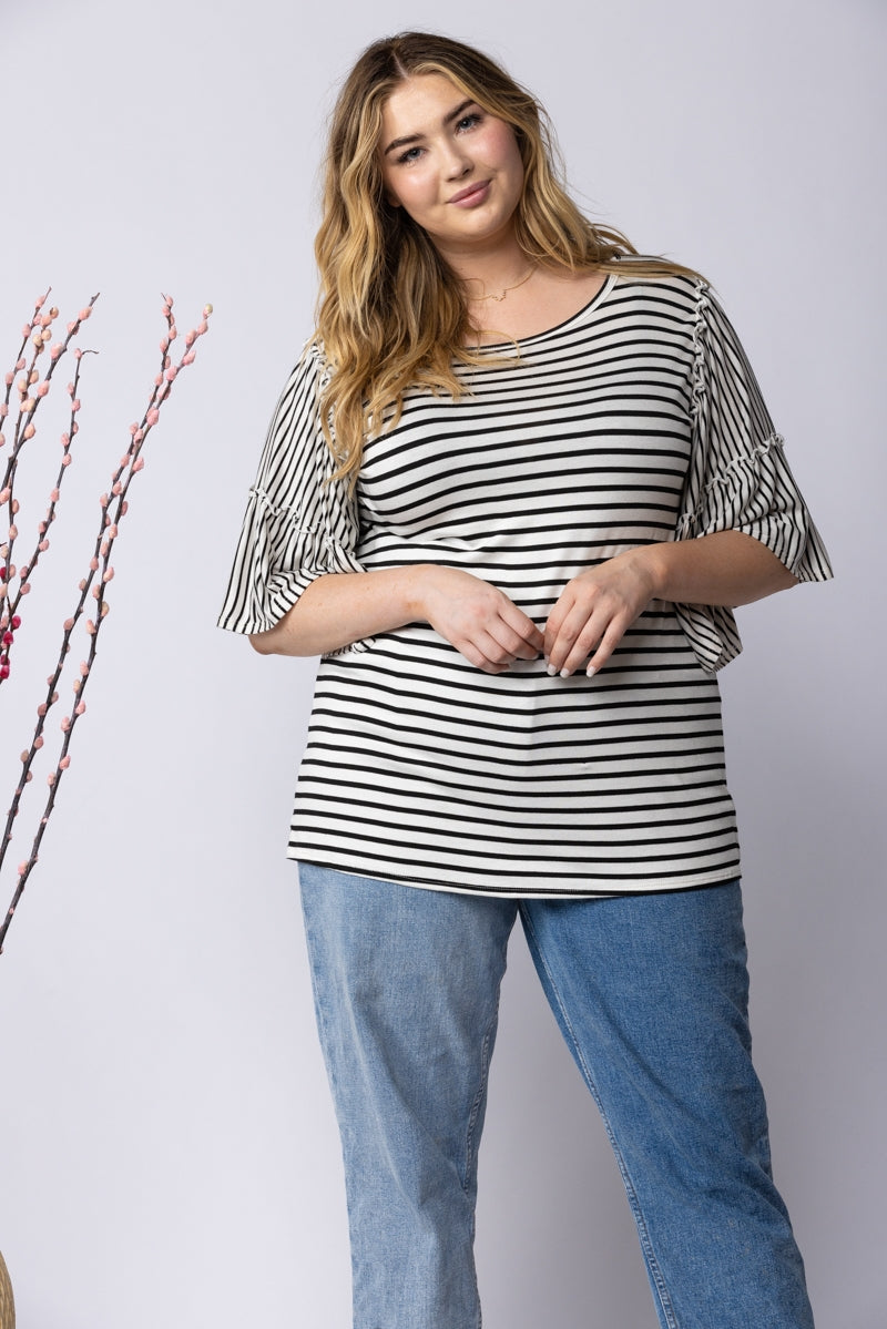 BLACK AND WHITE STRIPES PLUS SIZE TOP-ET6228
