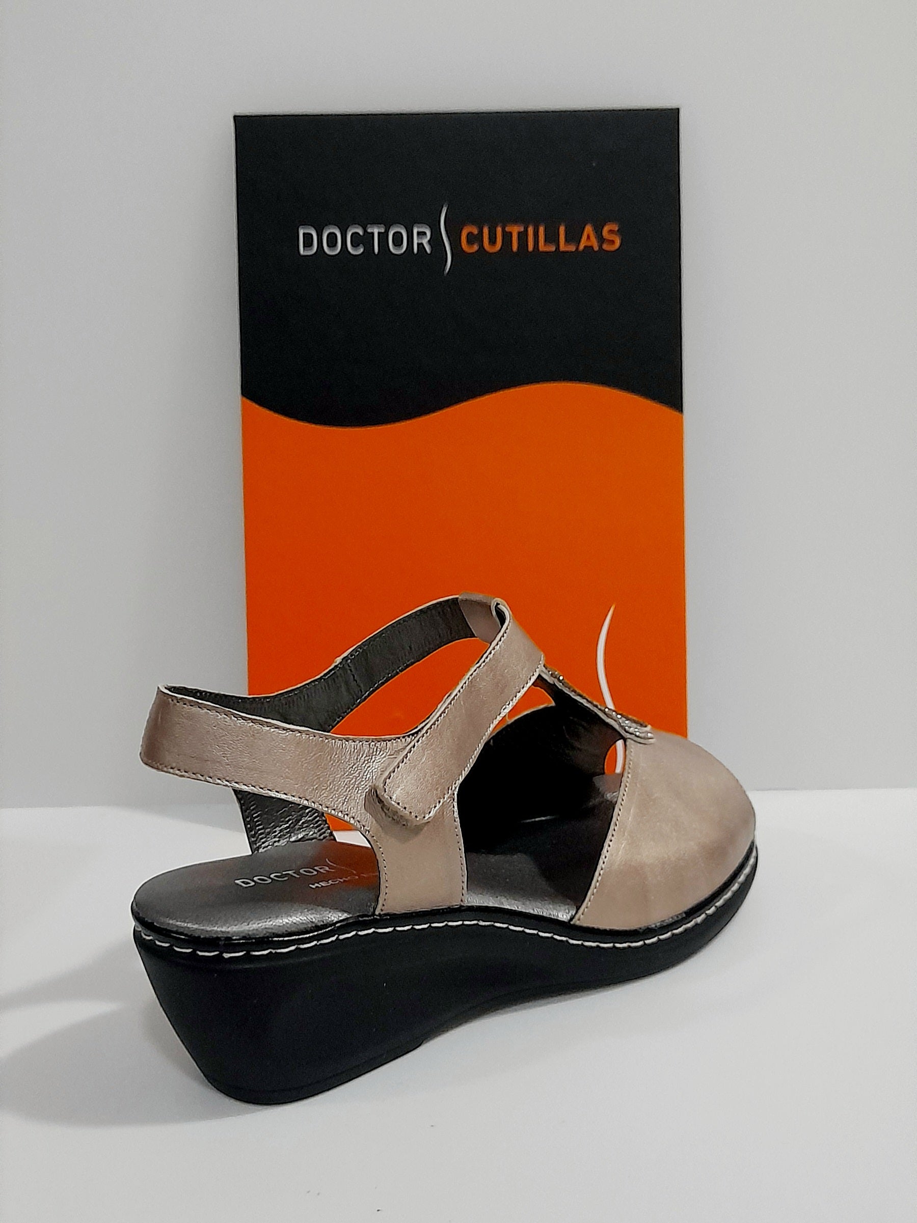 Sandalias DOCTOR CUTILLAS 32141 – Vega