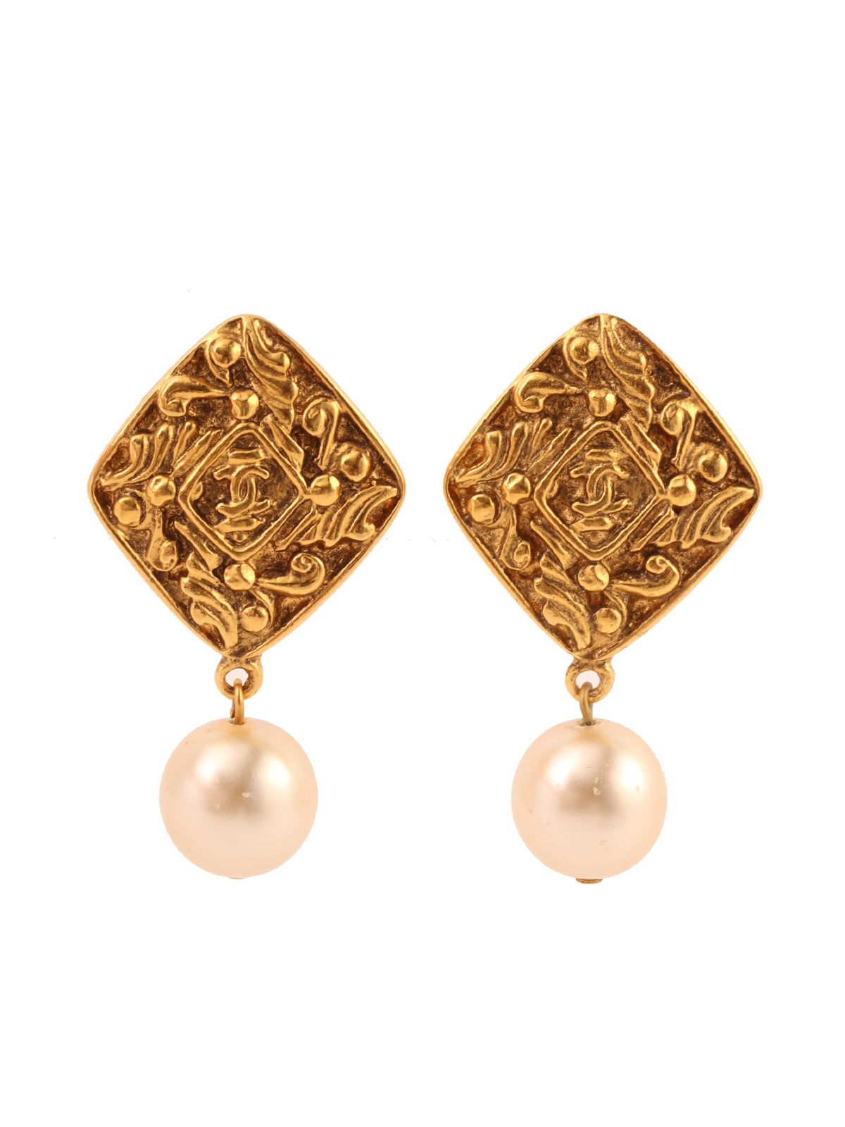 image of CHANEL Diamond Cc Mark Plate Pearl Swing Earrings Gold