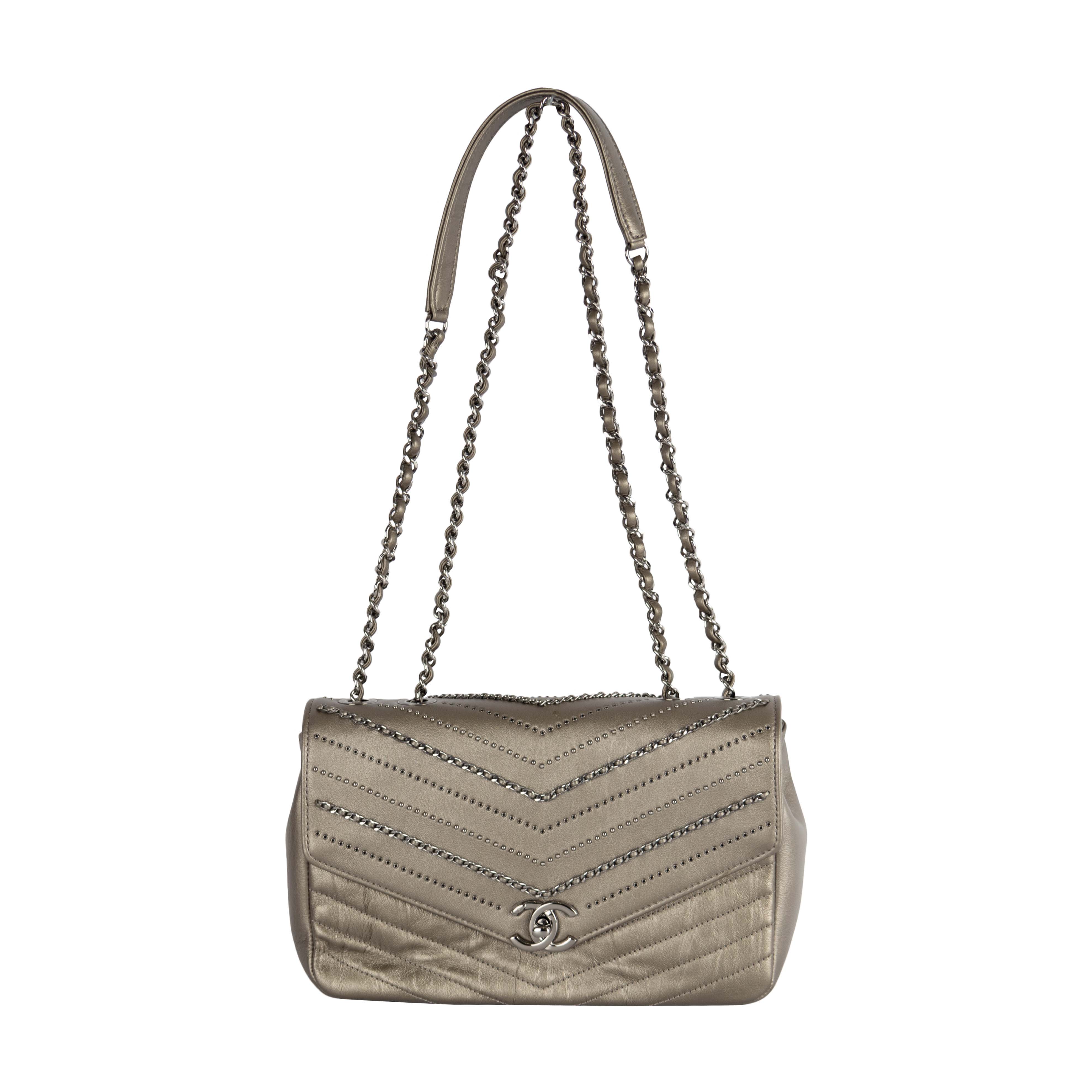 image of CHANEL Chanel Embelished 'Chain Sequins' Chevron Flap Bag