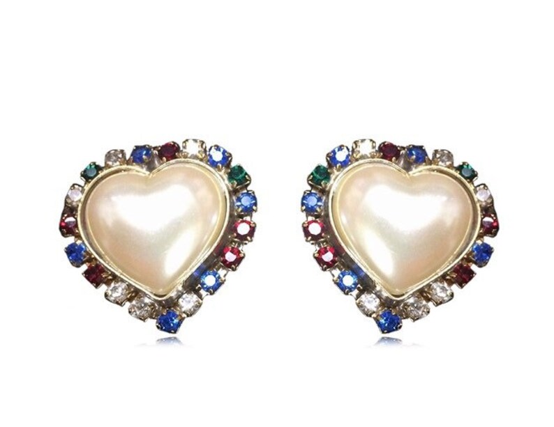 Faux Pearl Heart Earrings With Red
