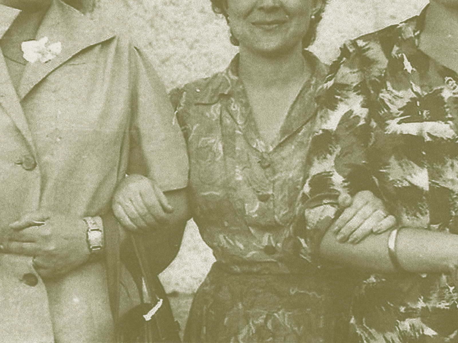 la voz del padre, la voz de la madre, seguido de Recuerdos de la tía Conchín