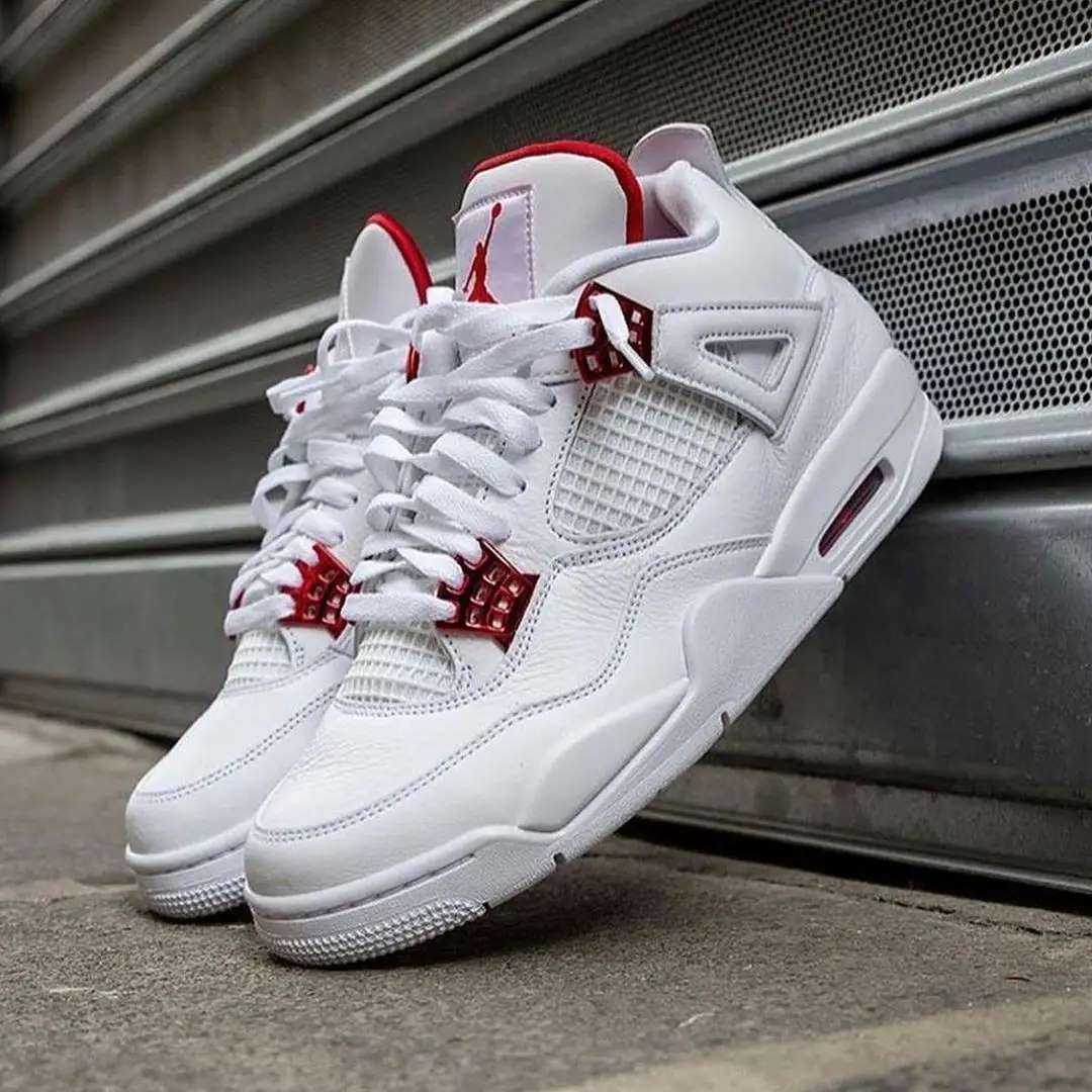 Air Jordan 4 Retro 'Red Metallic