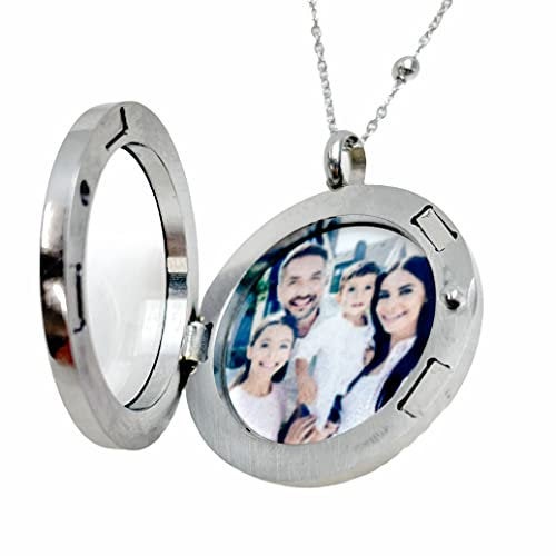 Personalized custom made photo locket necklace with a photo of your choice. The perfect Heirloom. Cu