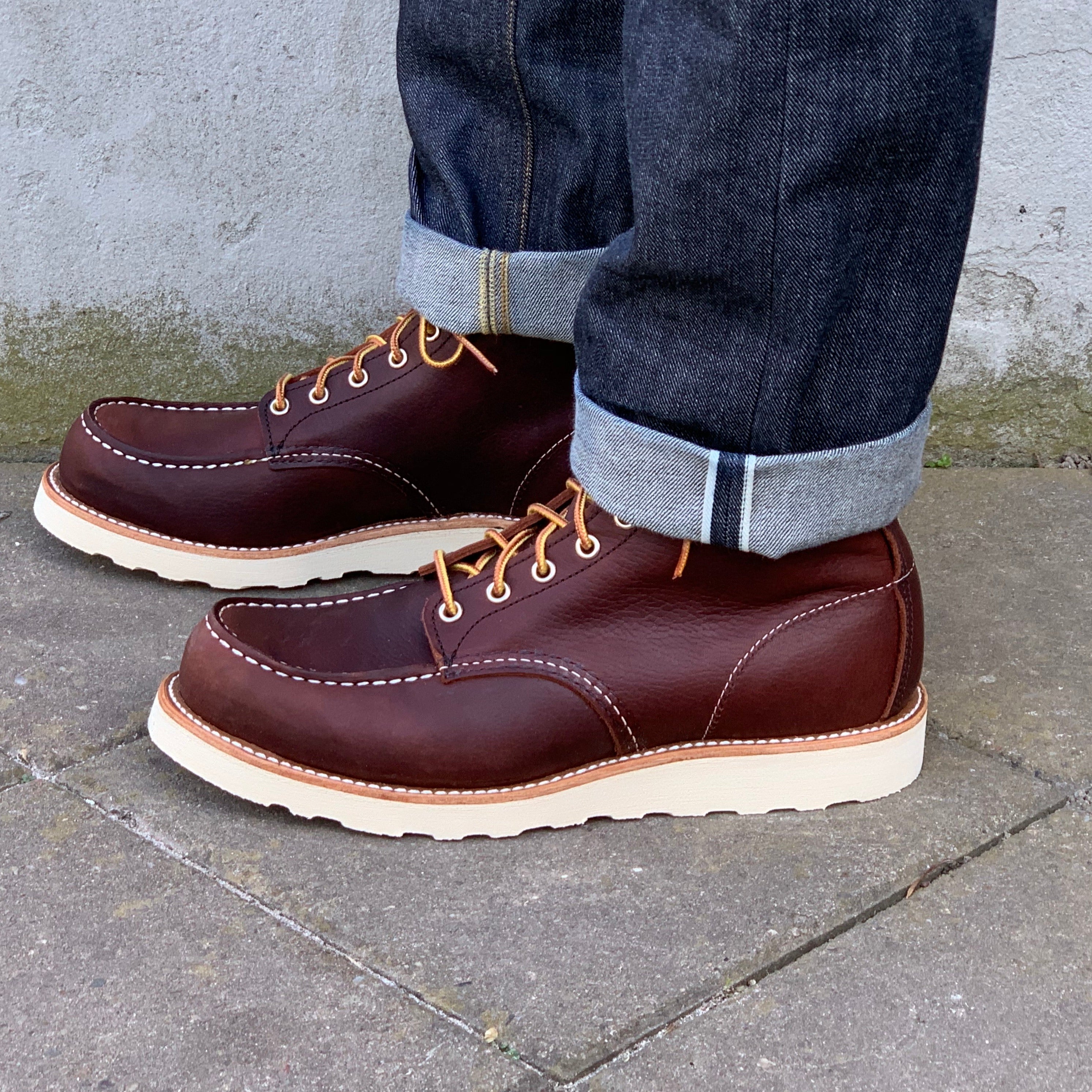 Red Wing - 8138 - Classic Moc Toe 