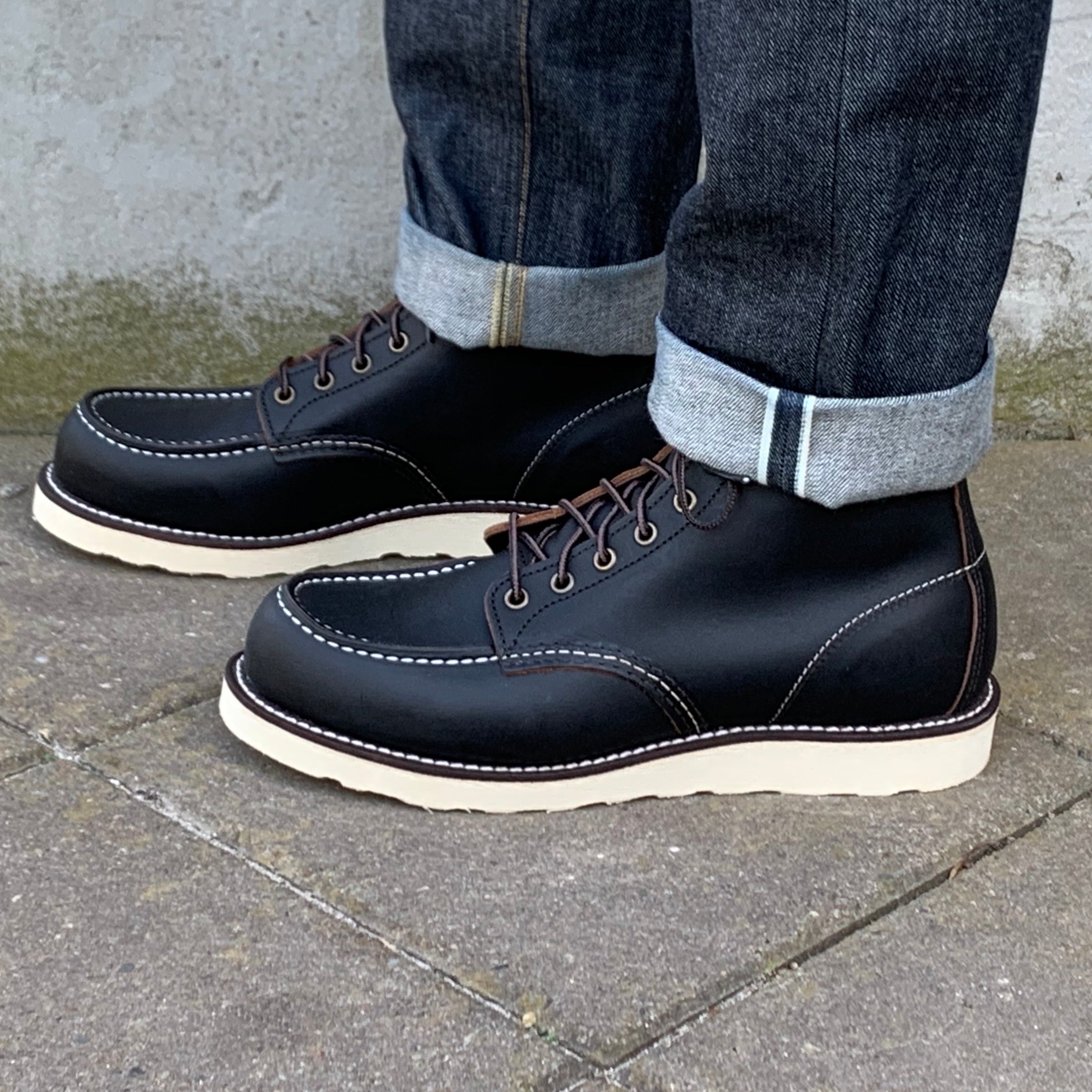 red wing classic moc black