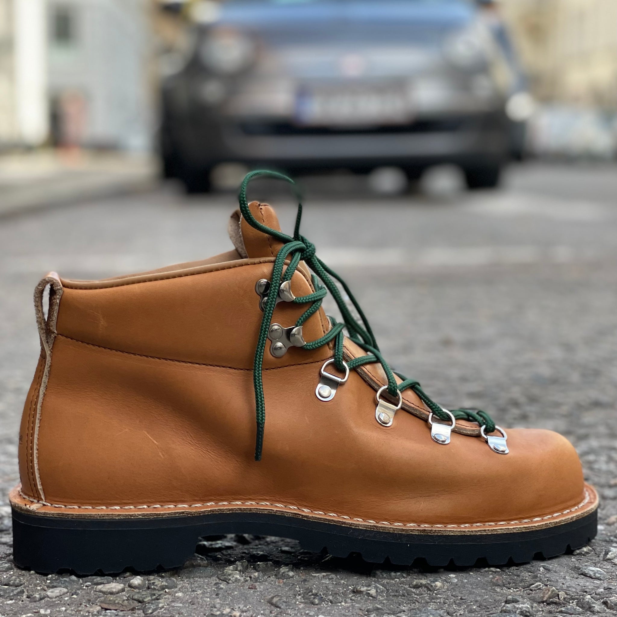 danner narrow boots