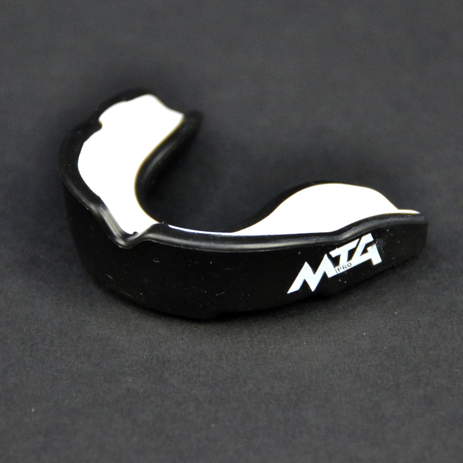 Image of MG2 MTG Pro Mouthguard Black-White