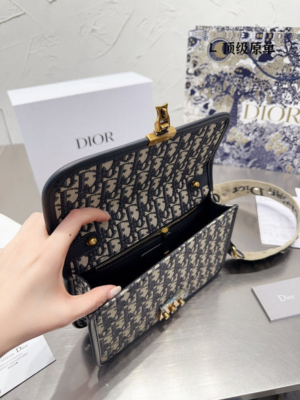 Entikue - DOR2 Bags - 153 5214