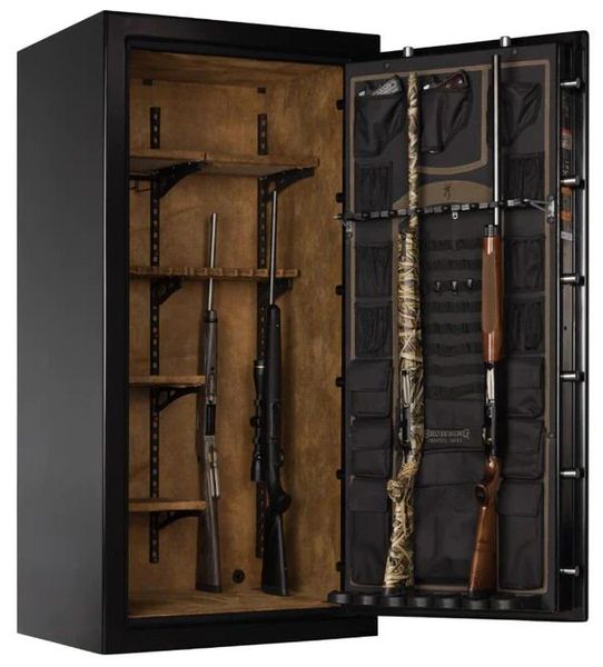 Browning RW33 Fireproof Gun Safe with few Guns Inside