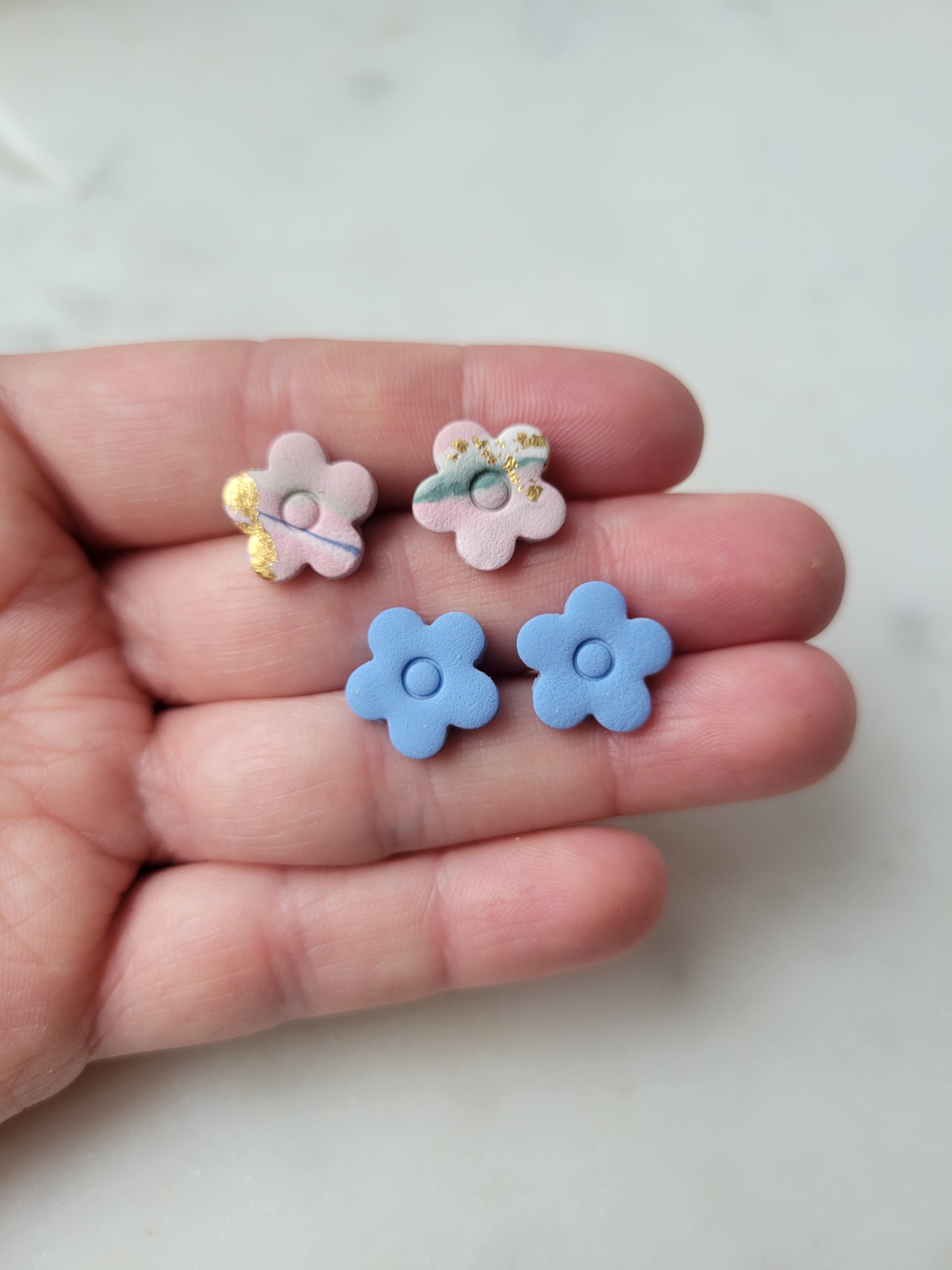 Small Retro Daisy Studs