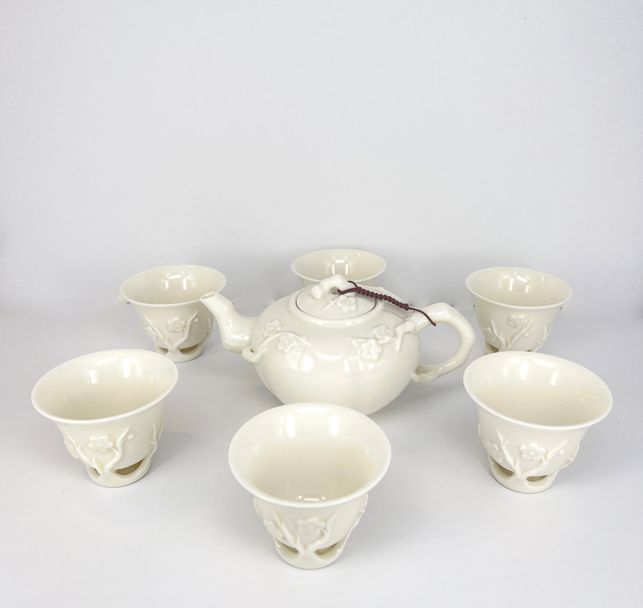 Xiaoya: Blue and White Lion Pattern Cup｜小雅：青花狮子纹杯