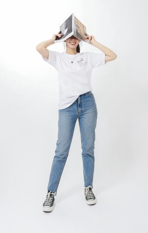 Phối áo thun cùng quần Jeans