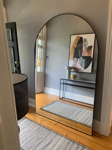 Entry mirror