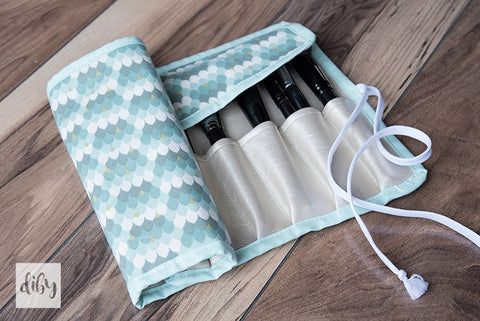 DIY Makeup Brush Case Add String