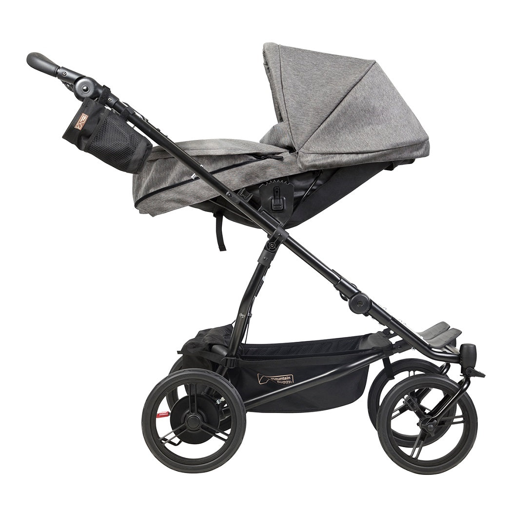 carrycot plus parent facing seat