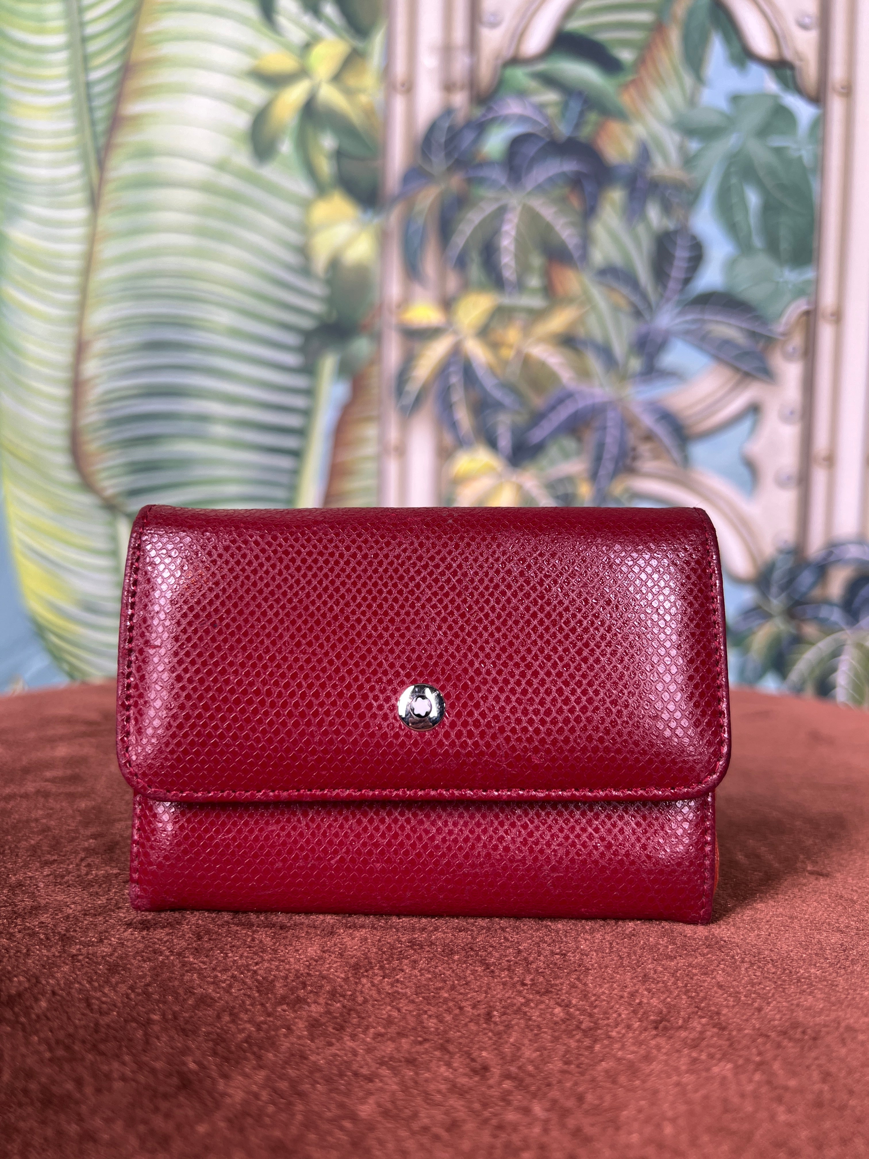 image of Mont Blanc cardholder red