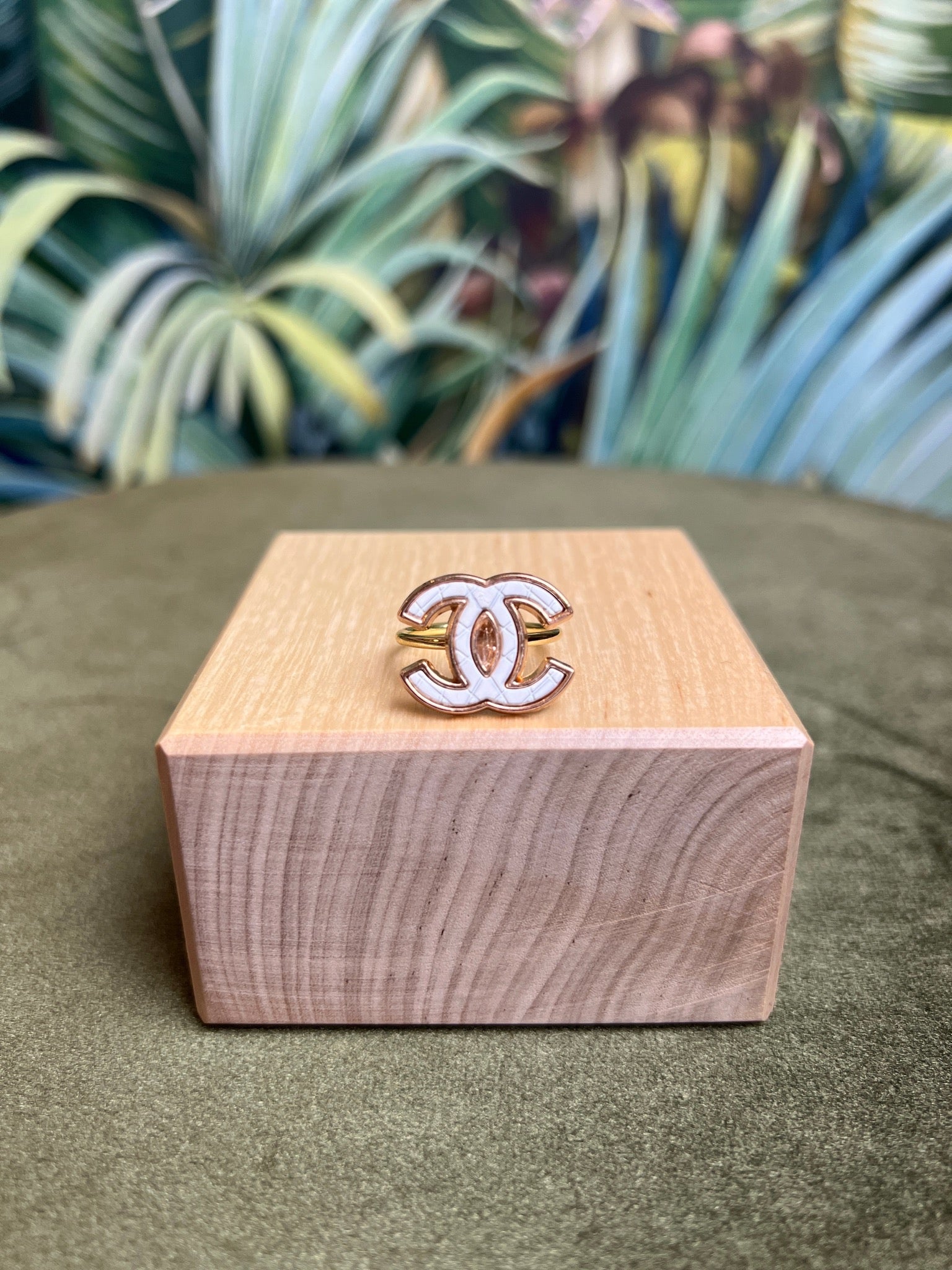 Image of Repurposed CC Logo Ring Quilted White/Gold