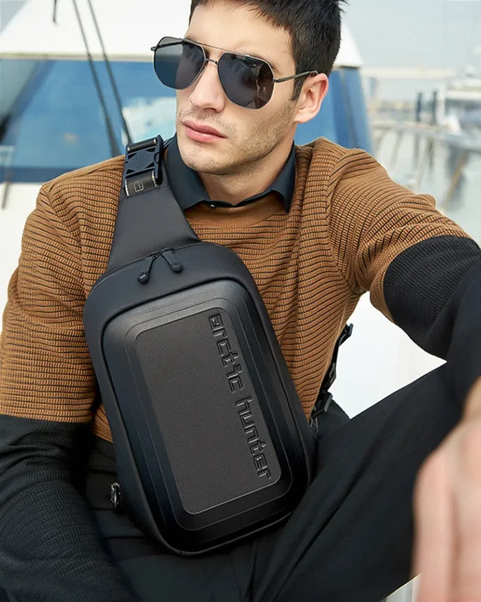 Hard shell cross body bag 
