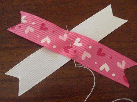 Make a funky loopy bow with grosgrain ribbon