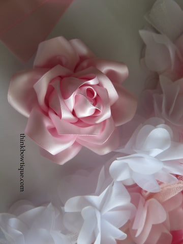 Make satin ribbon roses