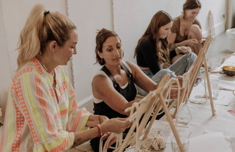 https://subcultours.com/fr/products/meditative-macrame-workshop-in-hamburg-germany