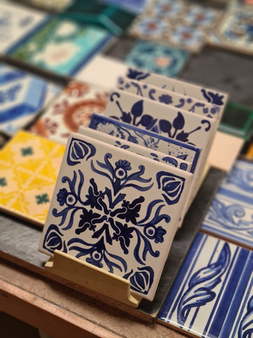 Tile Painting Workshop "Porto Tiles and Tea" with Francisco in Porto, Portugal