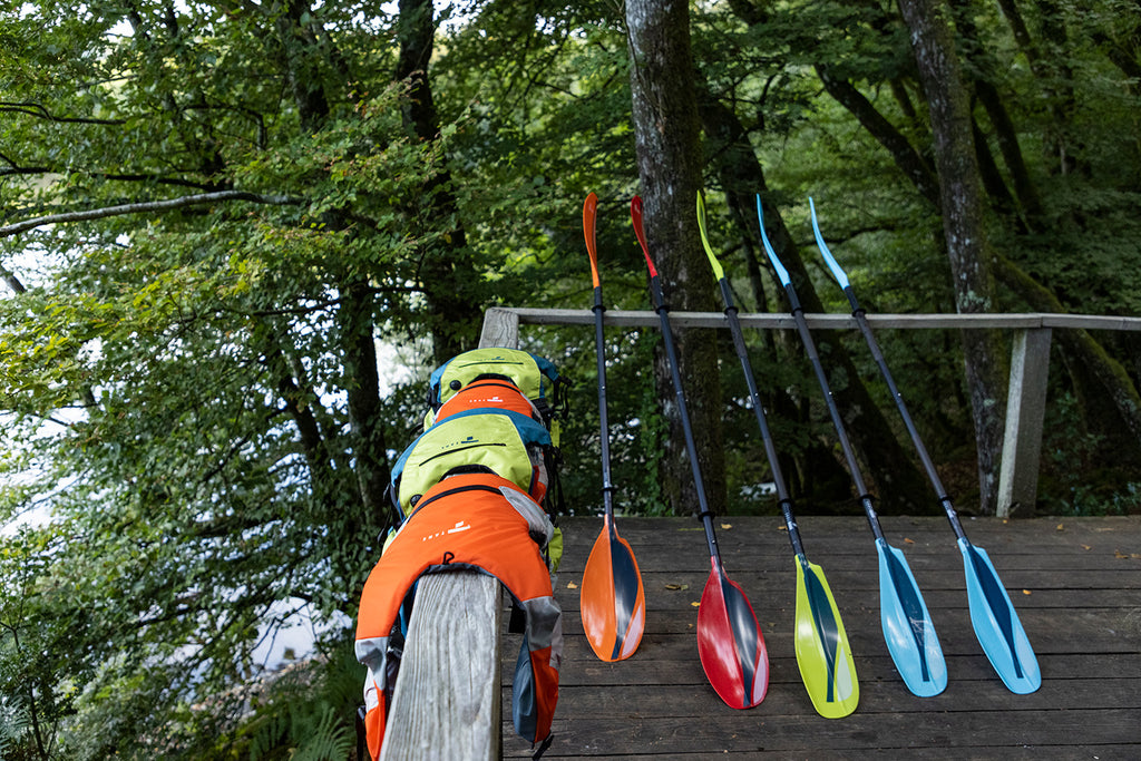 TAHE Kayaks Paddles and Buoyancy Aids