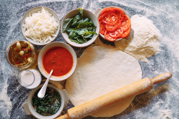 the Ingredients used for making pizza.