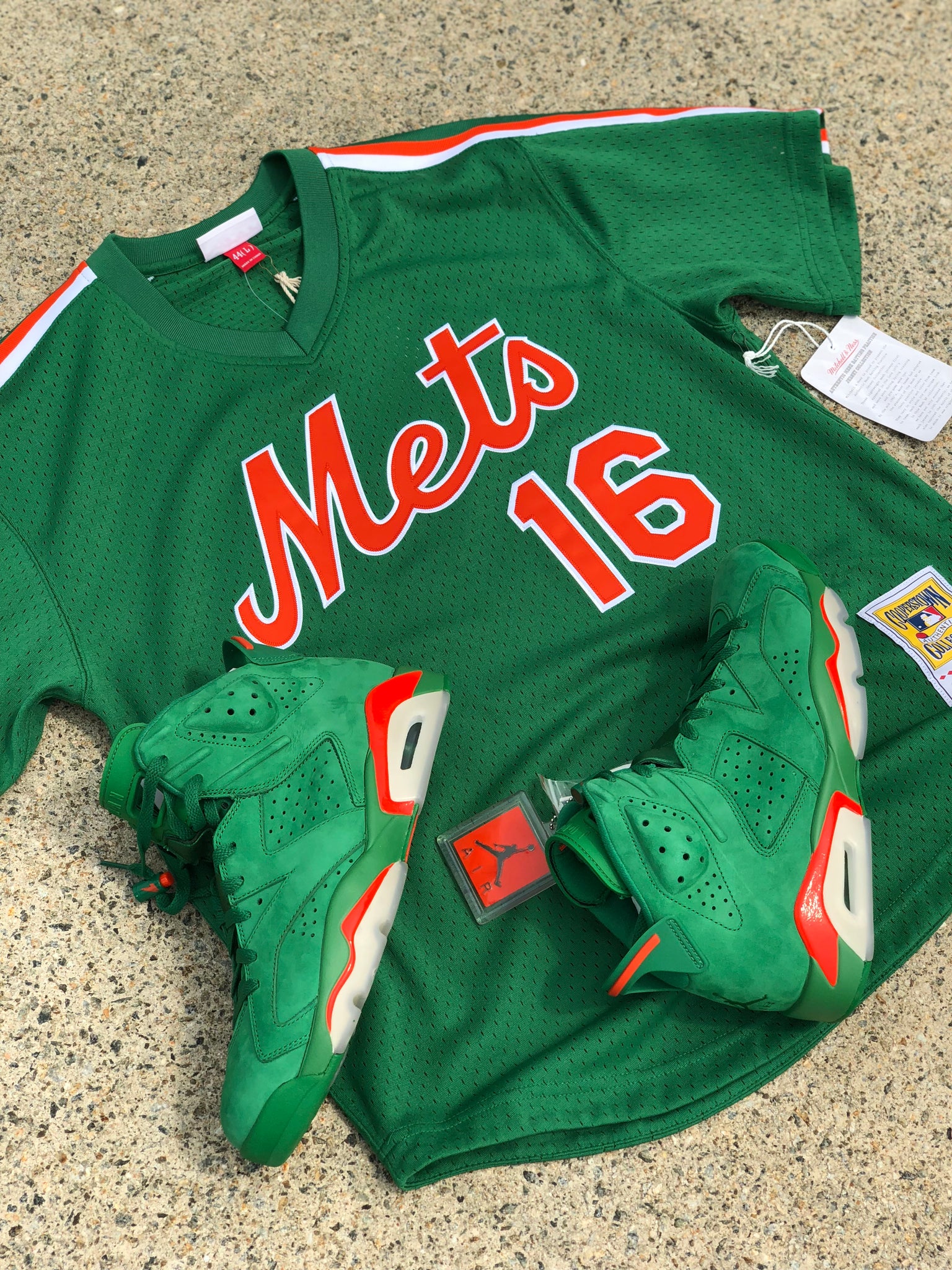 jordan 6 gatorade clothing