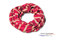 Custom infinity scarves for colleges and universities