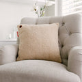 Kuscheliges Wärmekissen - Langlebig & Kabellos - Infrarot - 45x45 cm - Beige - Wollig - inkl. Standardbatterie - 5303b05999f842857df98af905d4088fcca99e96_Enriched_product_image