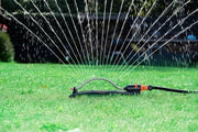 BLACK+DECKER Rasensprenger - 19 Löcher - 58.5 x 19.5 x 10.5 CM - Schwingender Gartenregner - Schwarz/Orange - 82a93776-df7b-44cd-a295-e05c93f15220_3880cdcf-7880-40d9-84f1-e8e1e1d3a0f4