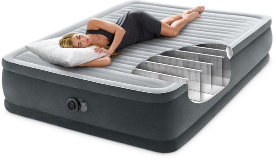 Intex Queen Comfort-Plush Luftbett mit eingebauter Pumpe - 203x152x46 cm - 8d88ae36a897a05ace684ae7859b79af76176427_Enriched_product_image