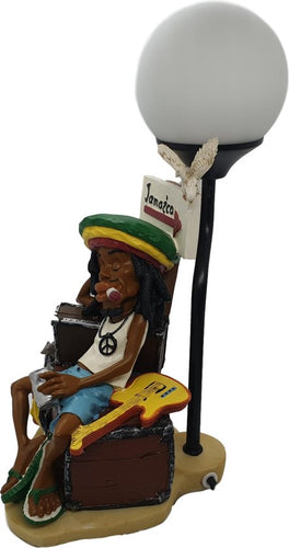 Weedzubehör rastafari Schreibtischlampe - witzige Reggae Rasta Weedzubehör Lampe auf Schrank 33 cm hoch 1,5 m Kabel inkl. Schalter | DirectedChoice - b463257b61c9f1cf6fee0ba20c0388c5b5dfcd91_Enriched_product_image_0ebf9ed7-274e-481f-a75e-dddba177cd6b