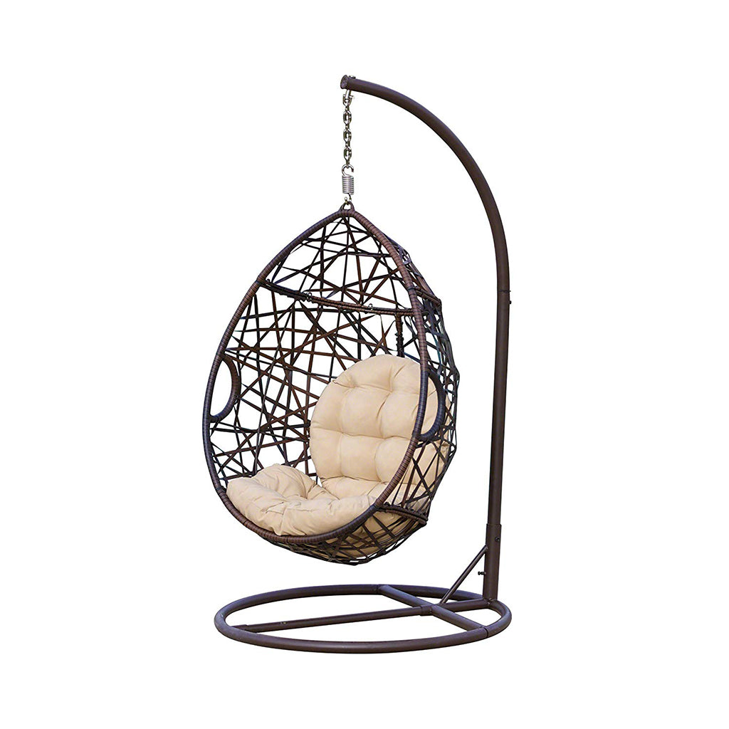 Featured image of post Hanging Circle Chair : Shop 11 hanging chairs that will make any space from your patio to your bedroom feel like a bohemian these 11 hanging chairs will make your home look cooler, instantly.