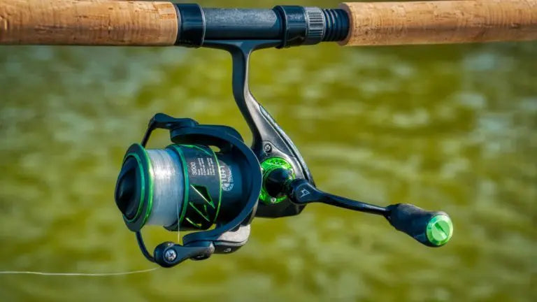 Viper X features 10+1 ball bearings for a smooth retrieve with no tension.
