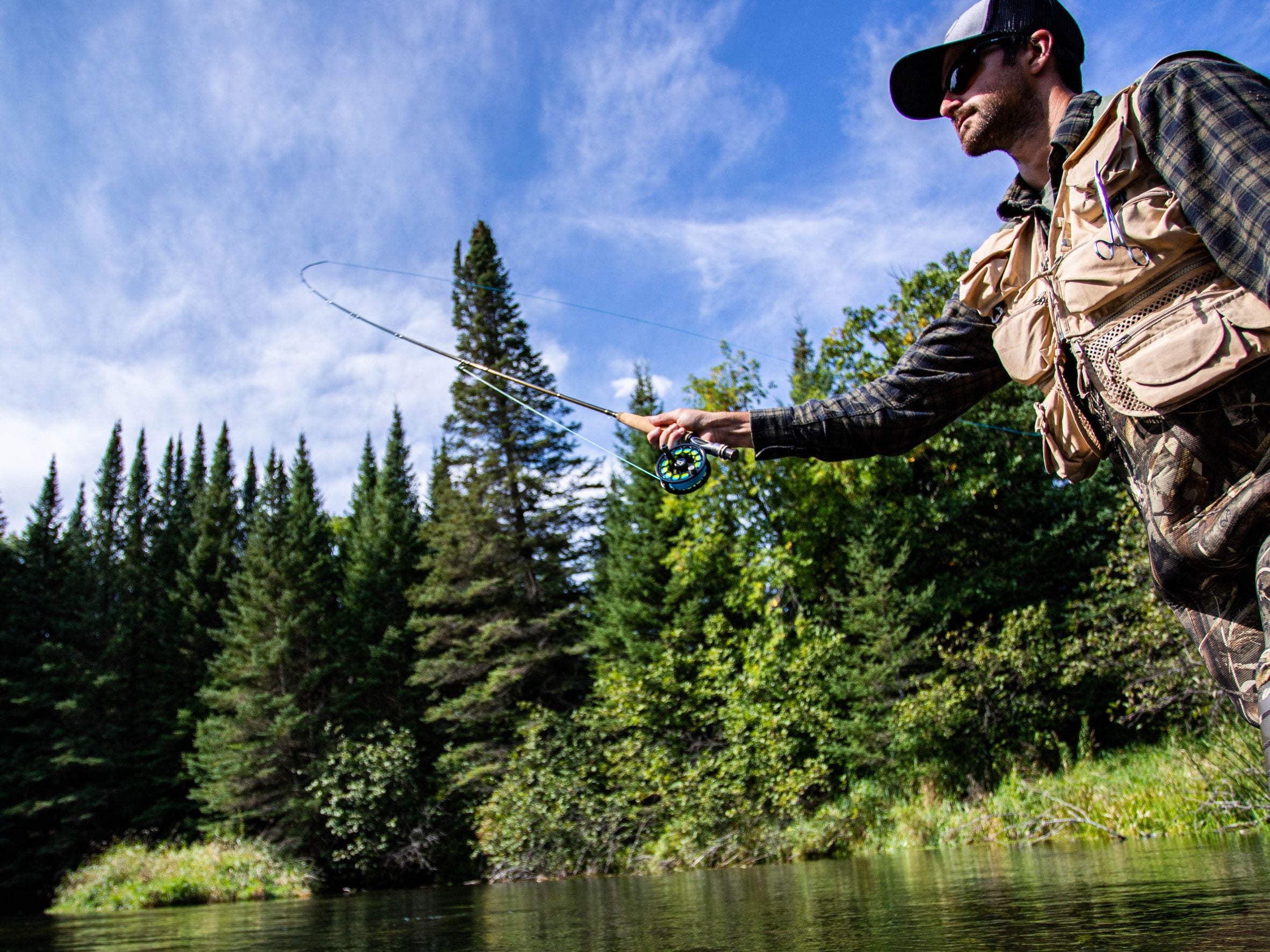 Freshwater Fly Reel, Sword Black Fly Fishing Reel - Piscifun