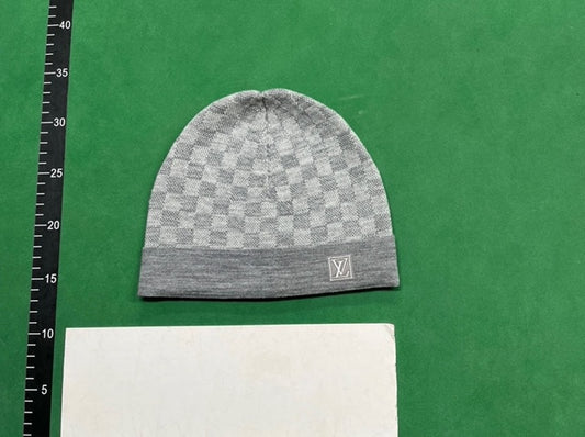 Grey LV beanie.(rep), in Coventry, West Midlands