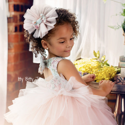 itty bitty toes, how to zip up and itty bitty toes' dress, couture kid, couture dresses, princess dress, flower girls dress, baptism, christening dress 