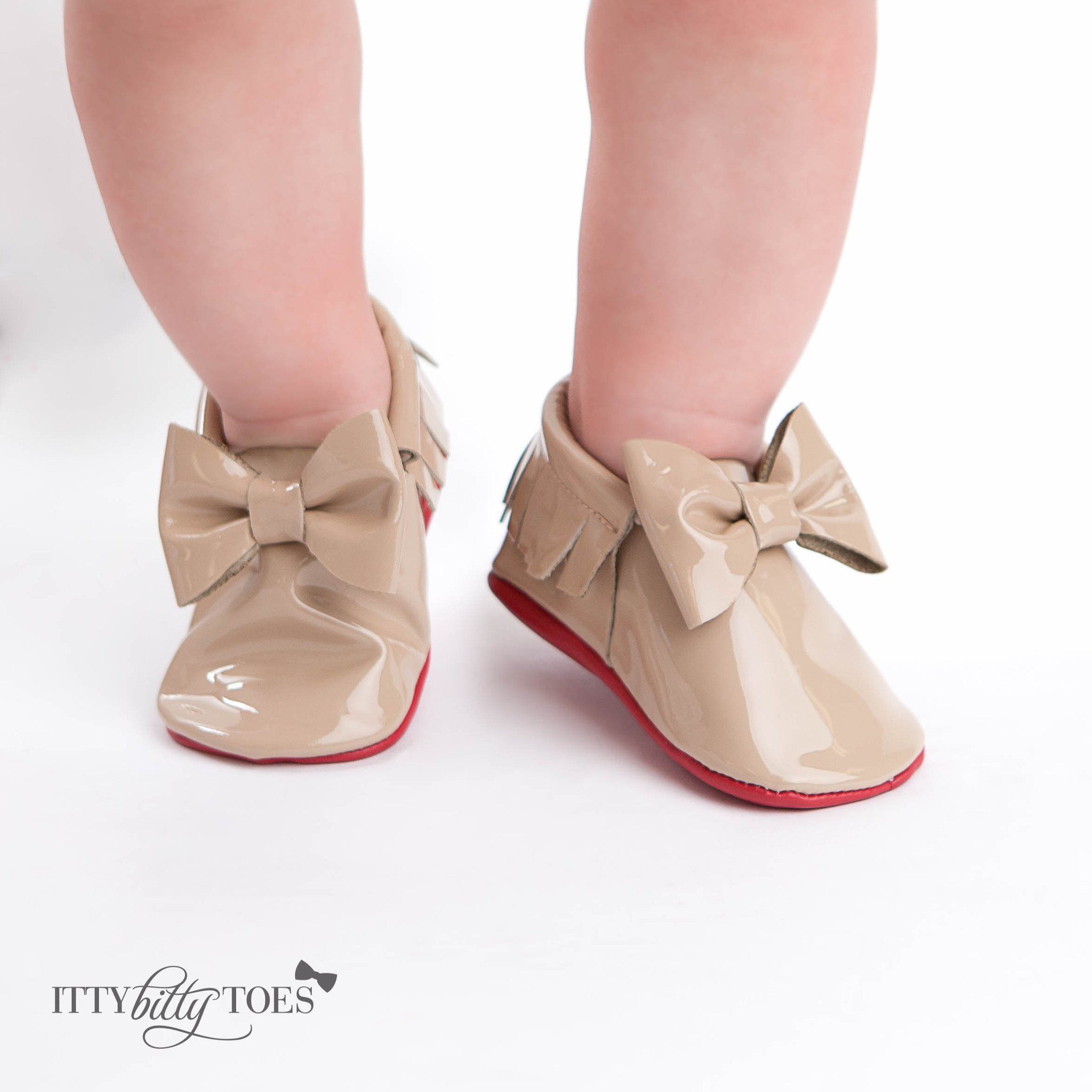 Moccasins (Nude Bow & Red Bottoms) - Children's Boutique Clothing – Itty  Bitty Toes