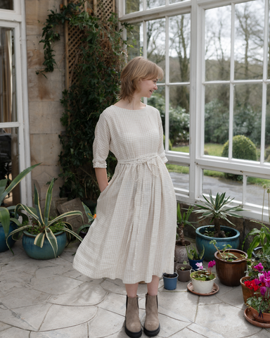 Linen dress | pull on style | raglan sleeve | gathered skirt