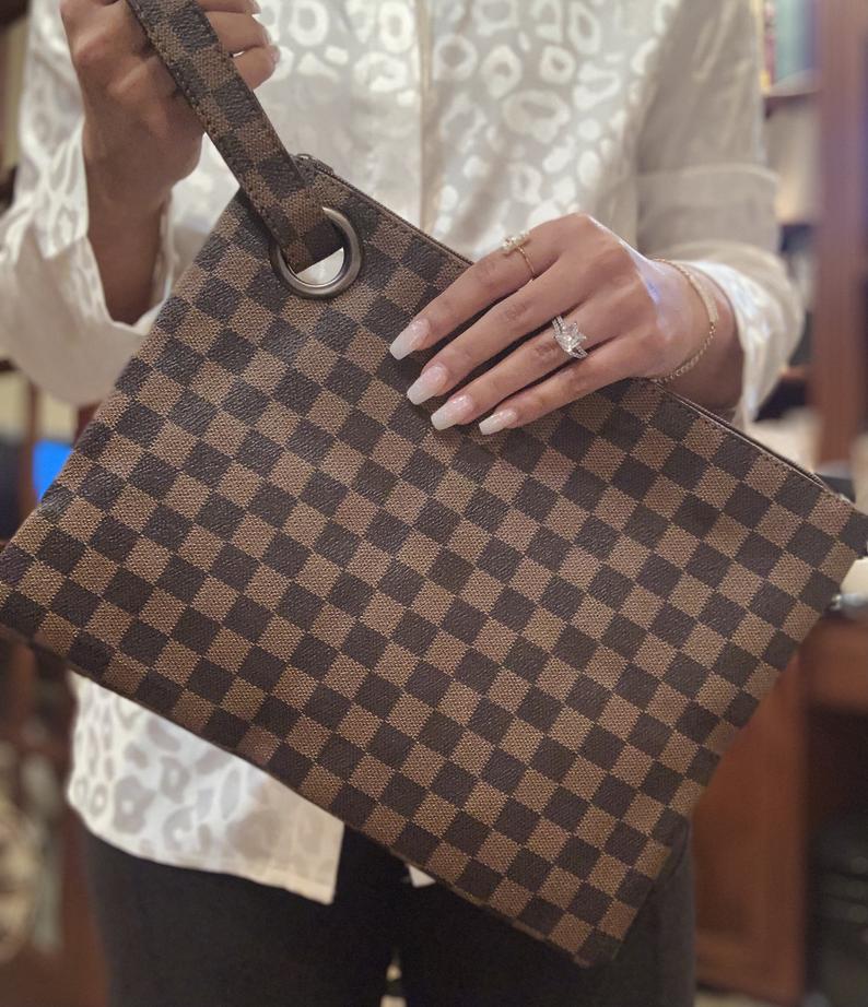 Louis Vuitton Damier Ebene Marais Bucket Baggage