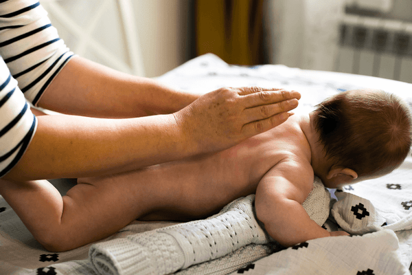 Huile de massage bébé & enfant - NaturoMarket