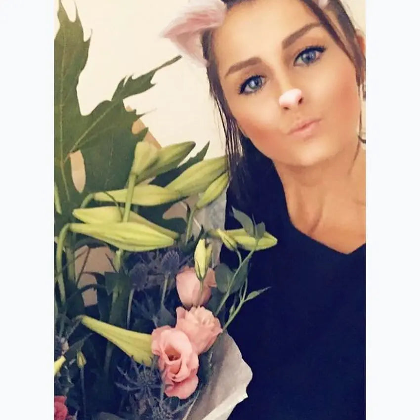 selfie with flowers