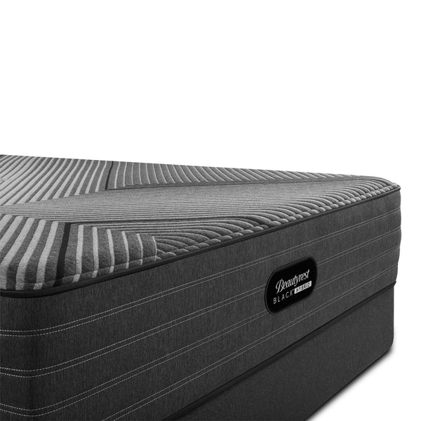 Beautyrest Black Hybrid L-Class Plush Mattress Fabric Detailing