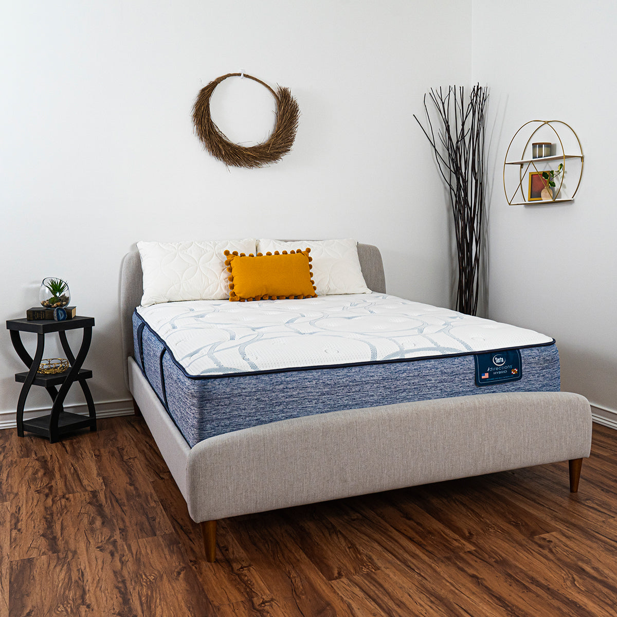 Picture of Floor Model In Store Only - Serta iDirections X1 Hybrid II Firm Mattress