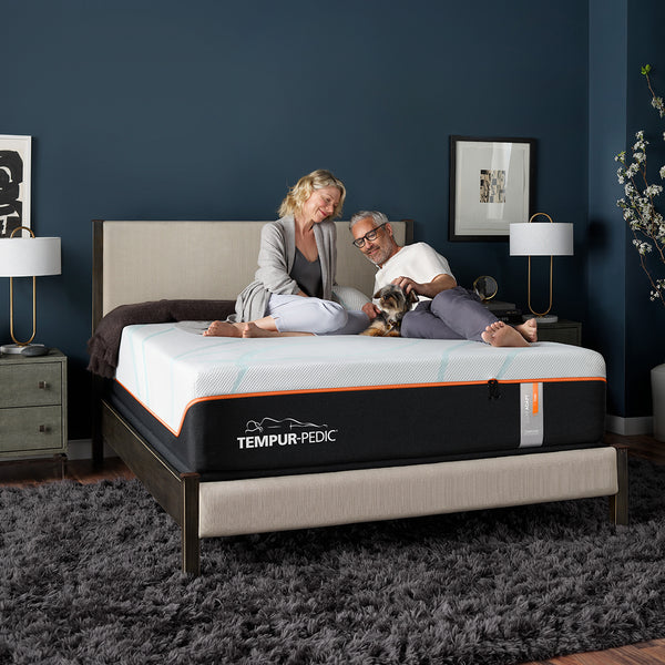 Tempur-Pedic TEMPUR-LuxeAdapt® Firm Mattress-Lifestyle