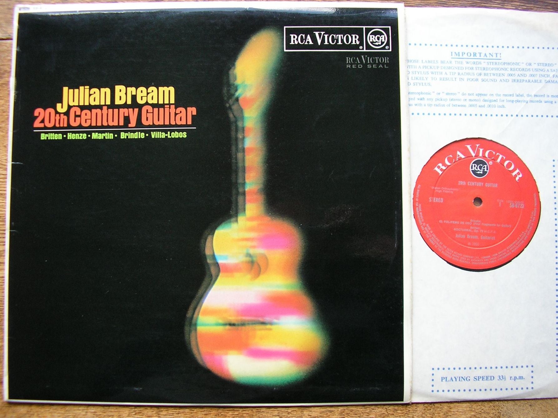 https://cdn.shopify.com/s/files/1/0657/8937/products/20th-century-guitar-britten-martin-henze-villa-lobos-brindle-julian-bream-sb-6723-1103-p_906566ad-221e-46f2-9469-79635a144476.jpeg?v=1411669374